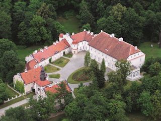 Pałac Galiny – Renesansowa perła na granicy Warmii i Mazur.