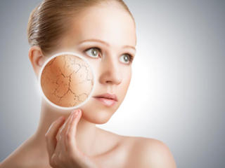 Kwas hialuronowy- dlaczego jest tak ważny w nawilżeniu i odmładzaniu skóry.