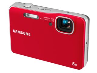Samsung prezentuje dwa nowe aparaty kompaktowe do zadań specjalnych 