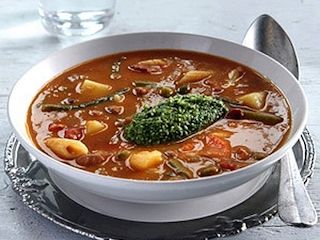 Zupa–krem z makaronem i Pesto