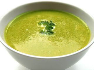 Jak przygotować idealną zupę krem – praktyczne wskazówki